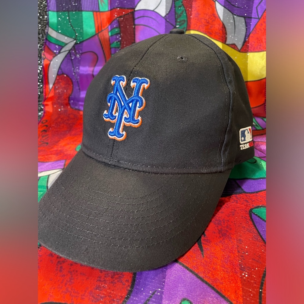 MLB Black New York Mets Logo Cap with Blue and Orange Embroidery